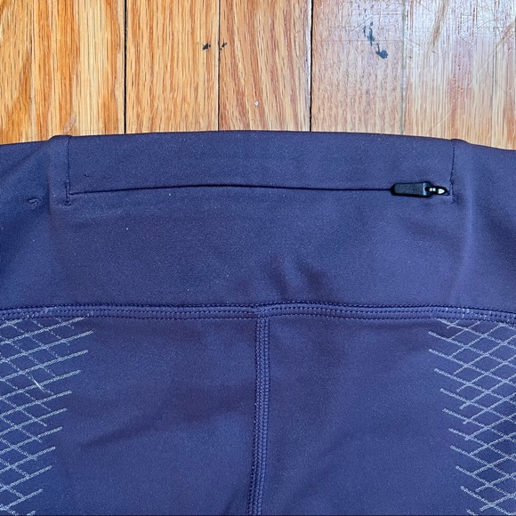 NWT Nike Zonal Strength Cropped Leggings - Picture 4 of 10